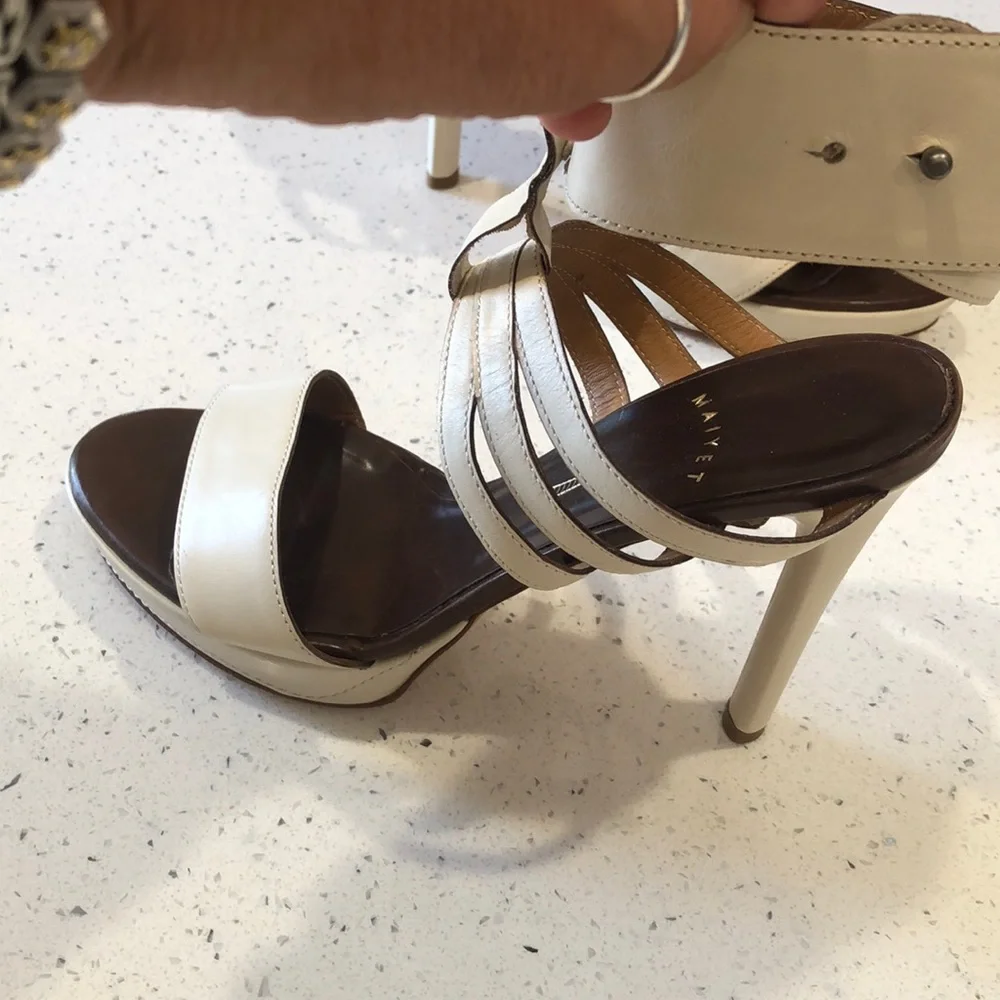 Maiyet leather strappy peep toe Kristy heels - Picture 3 of 13